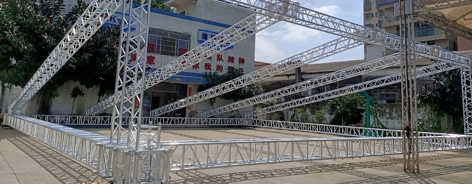 Stadio in lega di alluminio